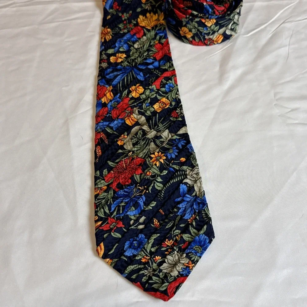 BURDI Chicago Men's Silk XL Necktie ITALY Designer Floral Red/Blue/Gold‎ EUC